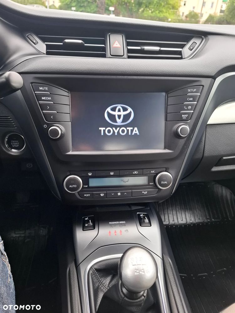 Toyota Avensis 1.8 Selection - 33