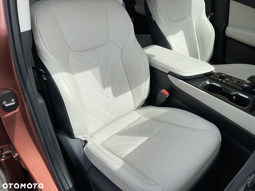 Lexus NX - 13