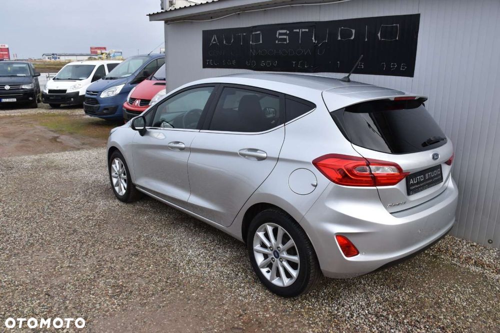Ford Fiesta 1.0 EcoBoost S&S TITANIUM - 39