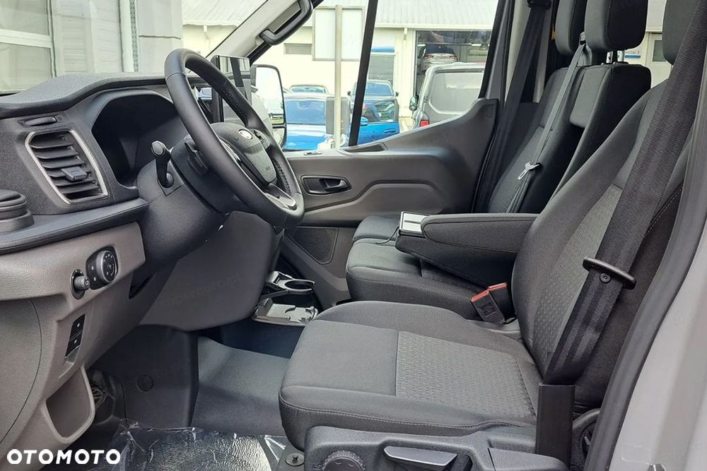 Ford Transit - 6