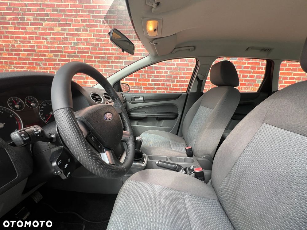 Ford Focus - 12