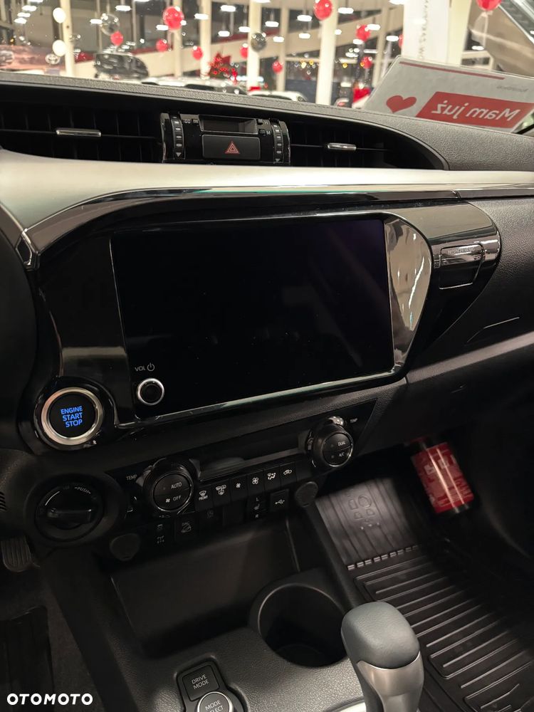 Toyota Hilux - 21