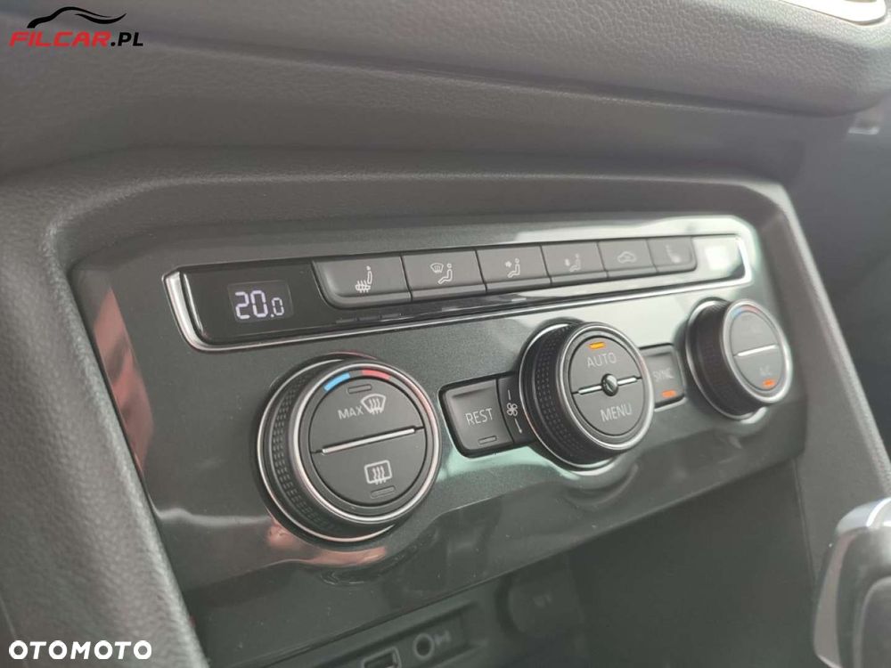 Volkswagen Tiguan - 17