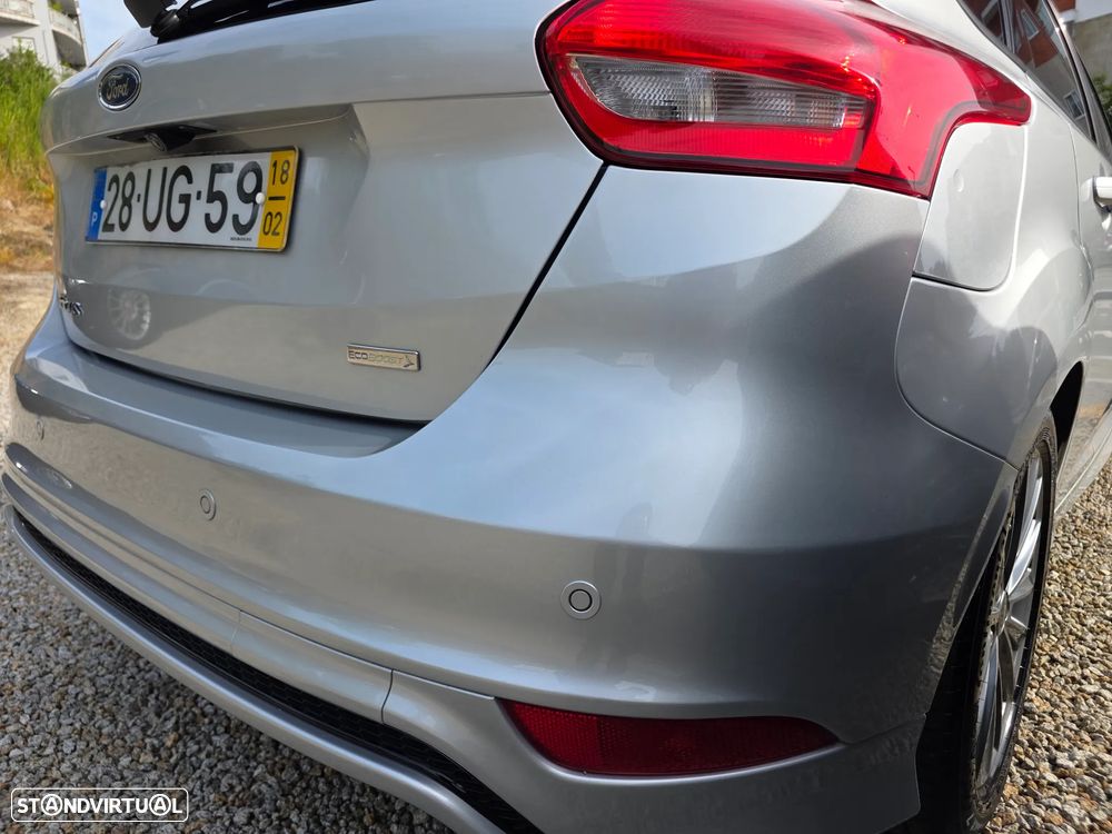 Ford Focus 1.0 EcoBoost MHEV ST-Line - 25