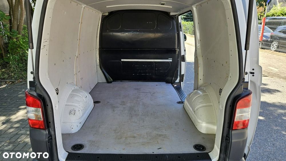 Volkswagen Transporter - 23