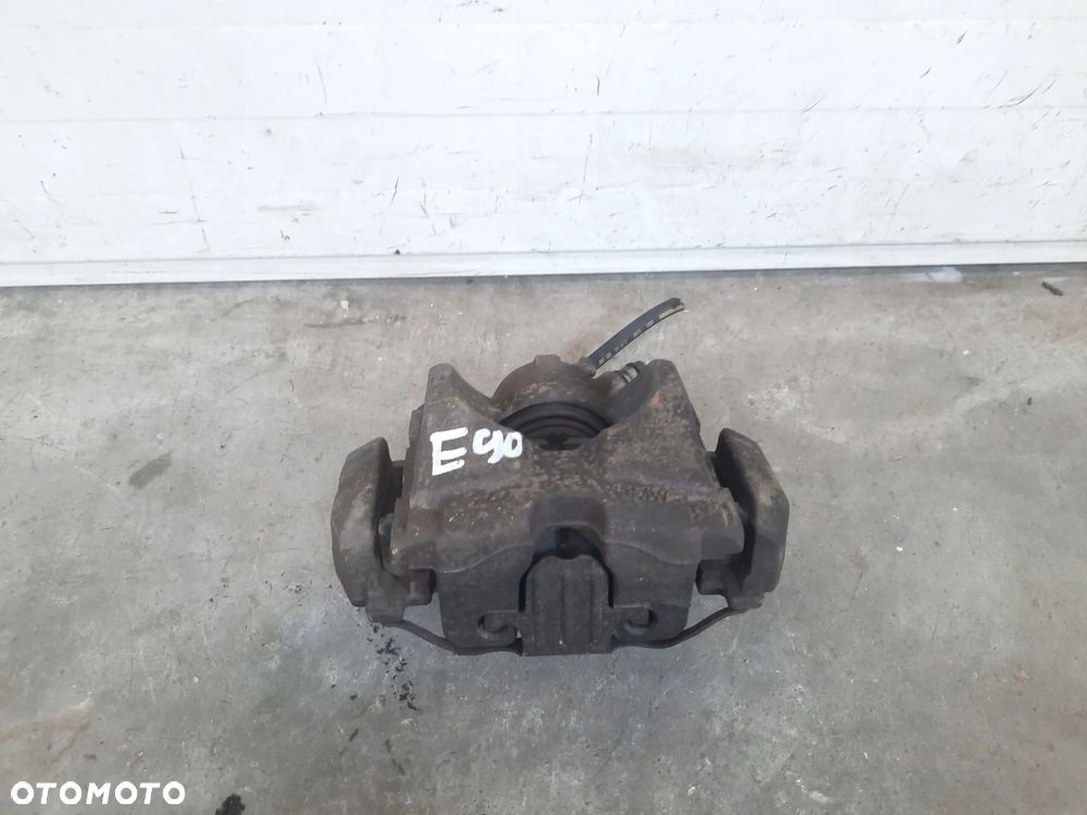 ZACISK PRAWY PRZÓD HAMULCOWY BMW 3 E90 E91 2,0 D - 2