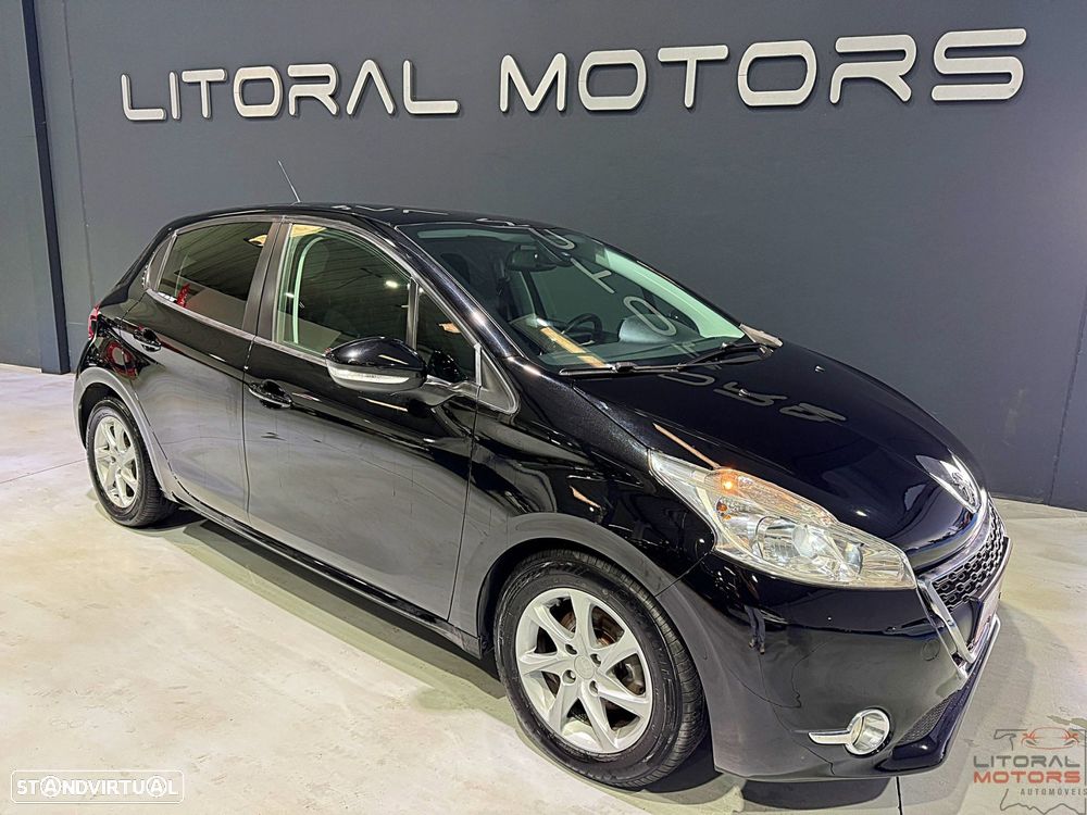 Peugeot 208 1.4 HDi SE Style - 1