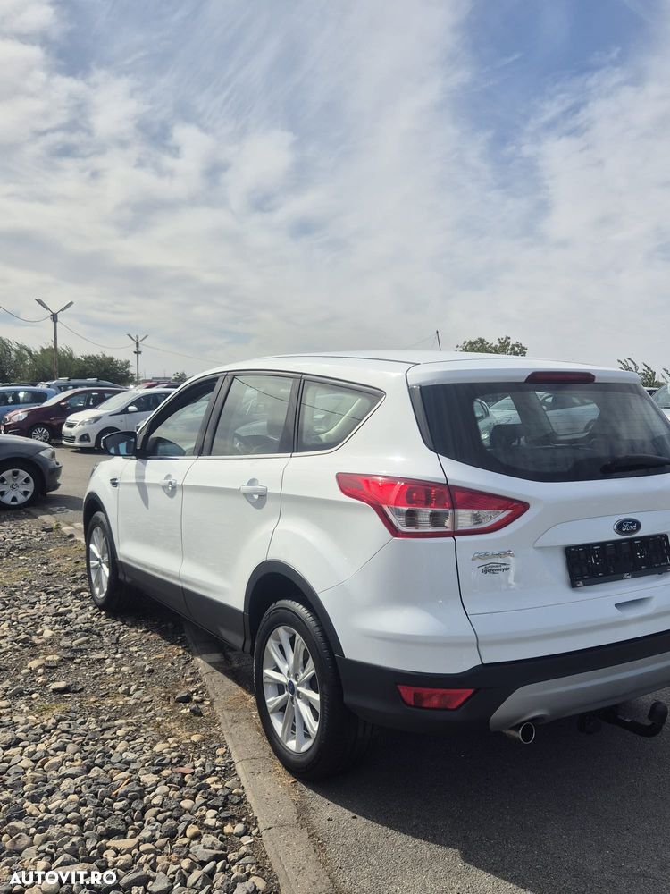 Ford Kuga - 4