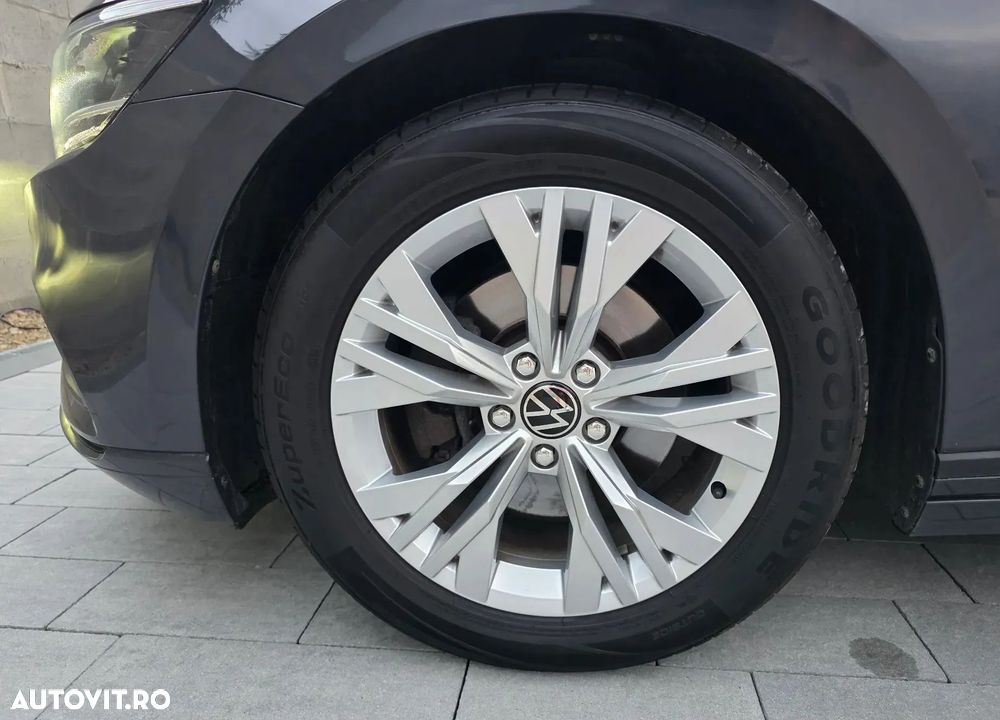 Volkswagen Passat 1.5 TSI OPF DSG Business - 4