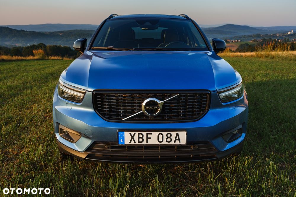 Volvo XC 40 D3 AWD Geartronic R-Design - 2