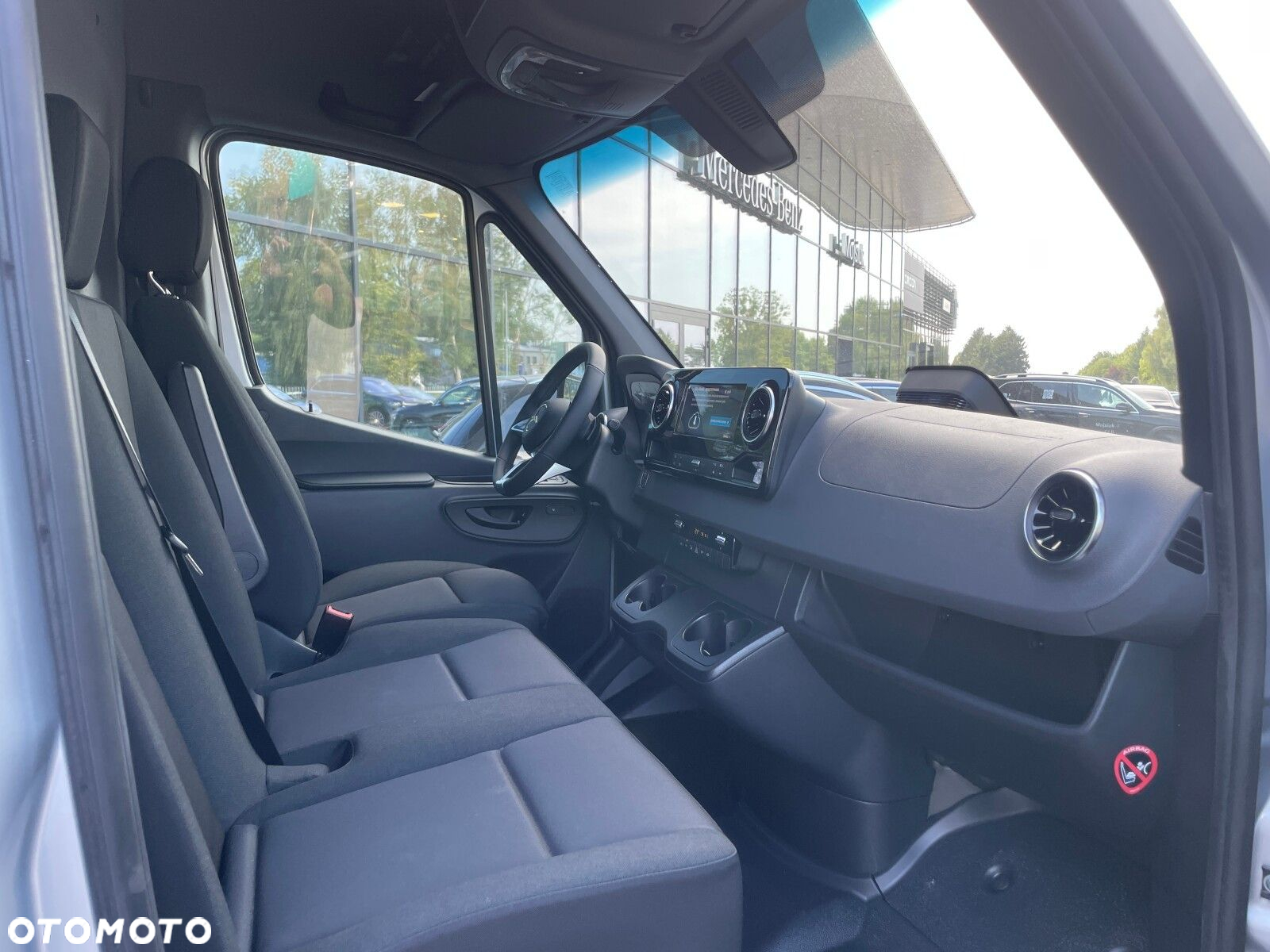 Mercedes-Benz Sprinter 319 CDI kamera 360 Reflektory LED - 9