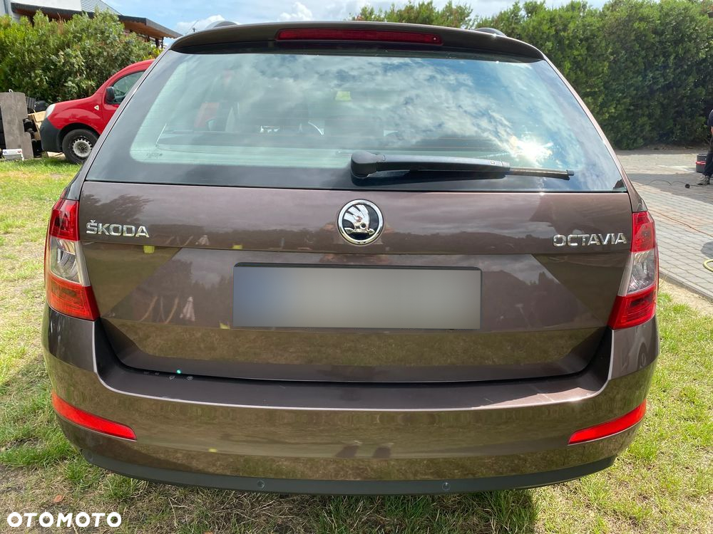 Skoda Octavia 2.0 TDI Elegance - 6