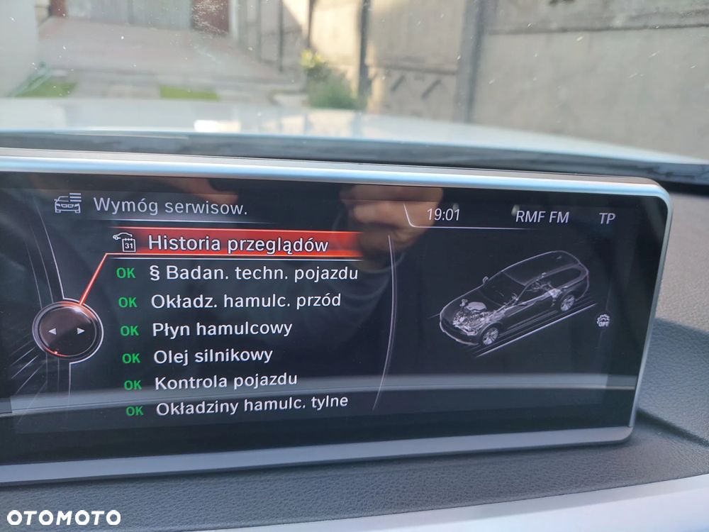 BMW Seria 3 320d - 28