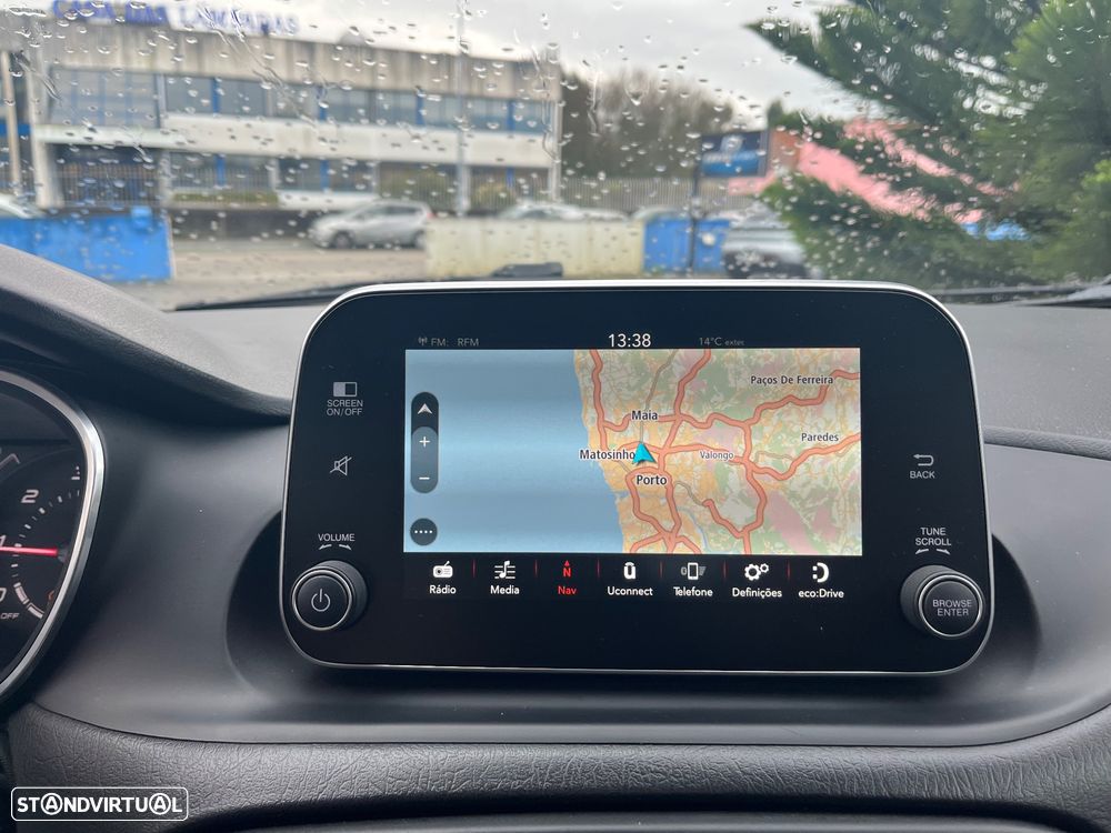 Fiat Tipo Station Wagon 1.3 M-Jet Lounge - 32