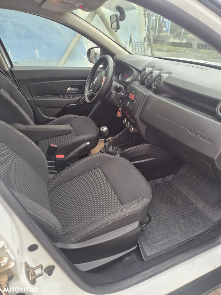 Dacia Duster 1.5 Blue dCi 4WD Essential - 10