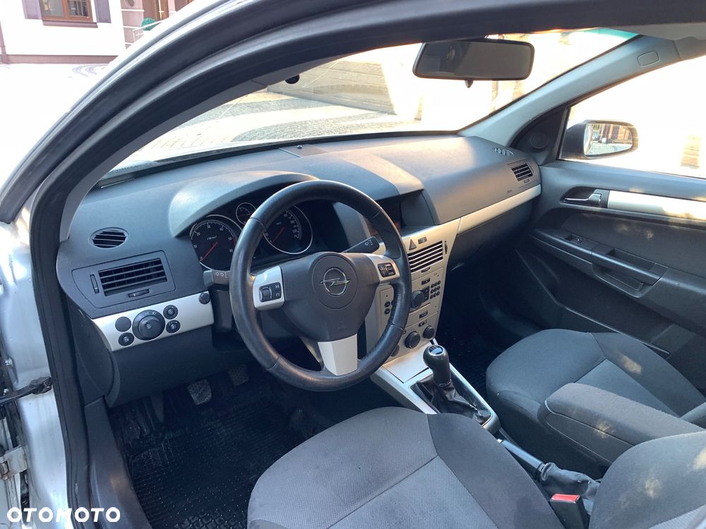 Opel Astra III 1.7 CDTI Enjoy - 23