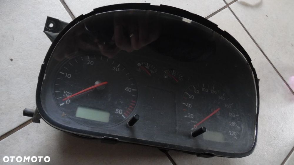 Licznik VW Transporter T4 2.5TDI 7D0920801B - 1