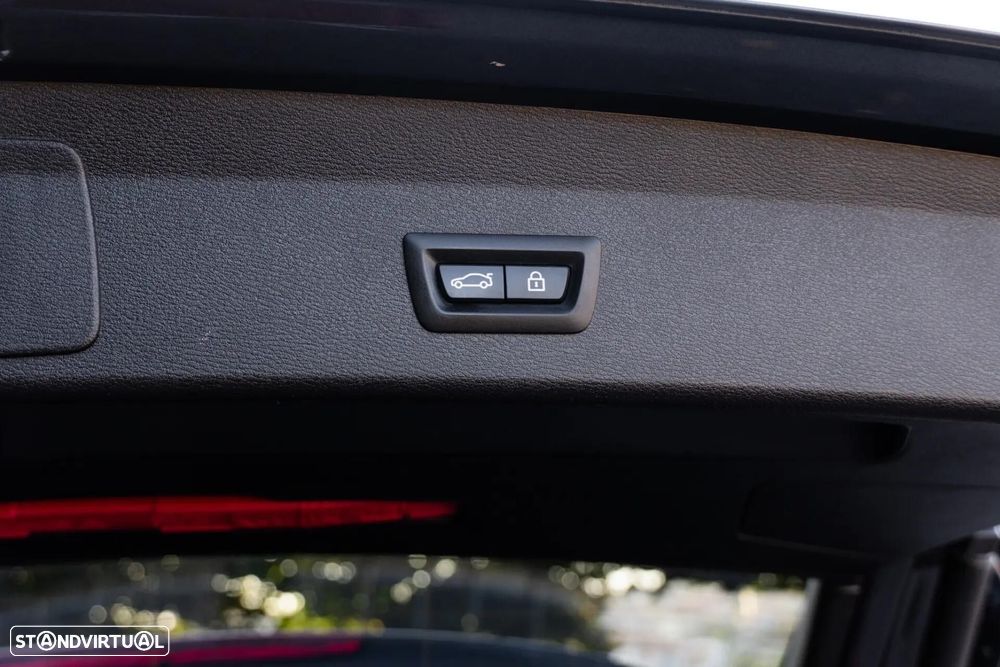 BMW X1 16 d sDrive Auto Pack M - 50