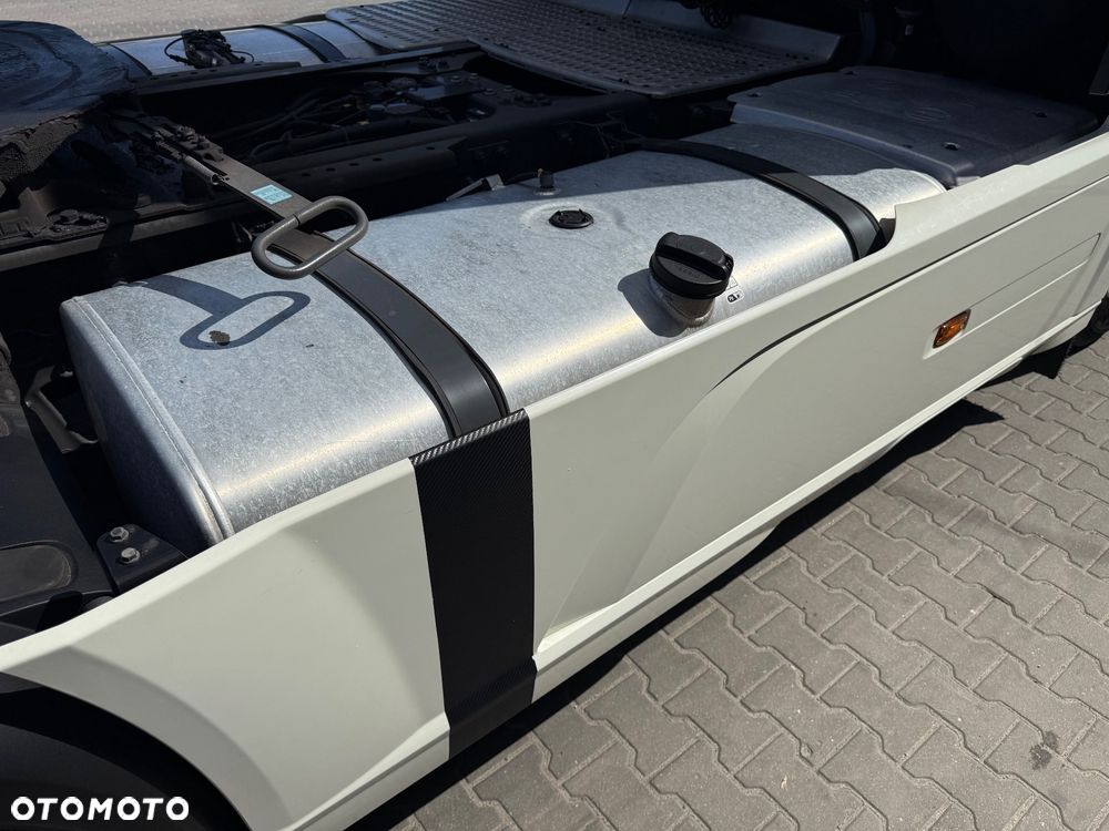 DAF XF106 480 Super Space Cab - 9