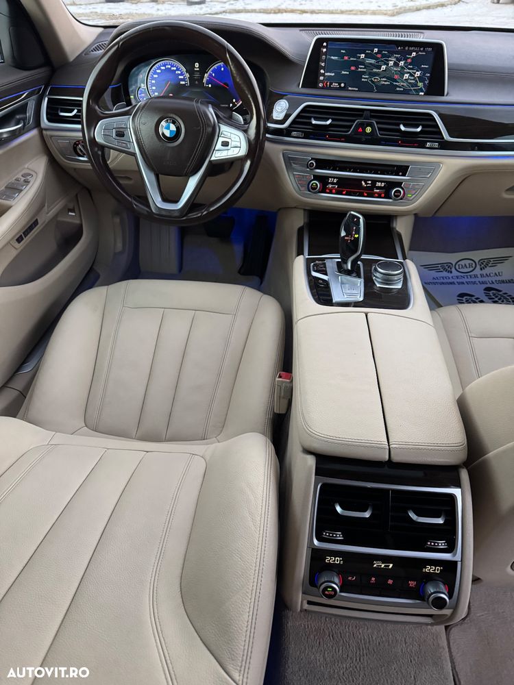 BMW Seria 7 730Ld xDrive - 23