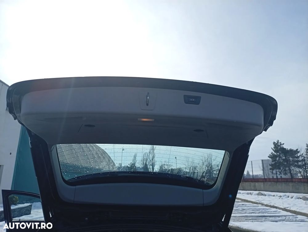 BMW Seria 3 320d Aut. - 11