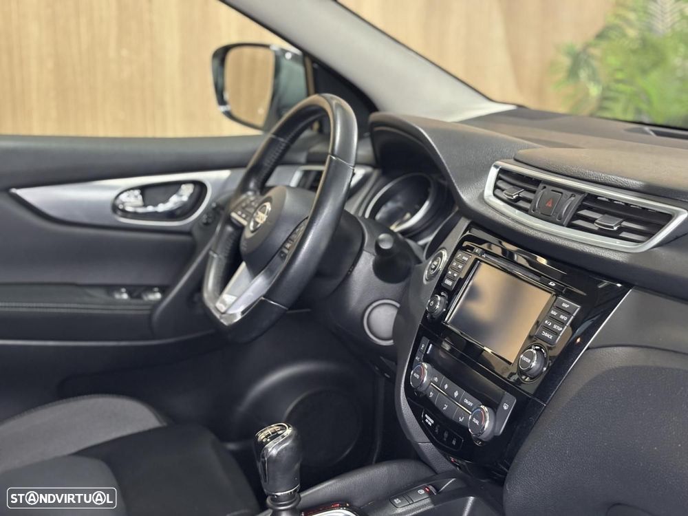 Nissan Qashqai 1.5 dCi N-Connecta 18 - 11