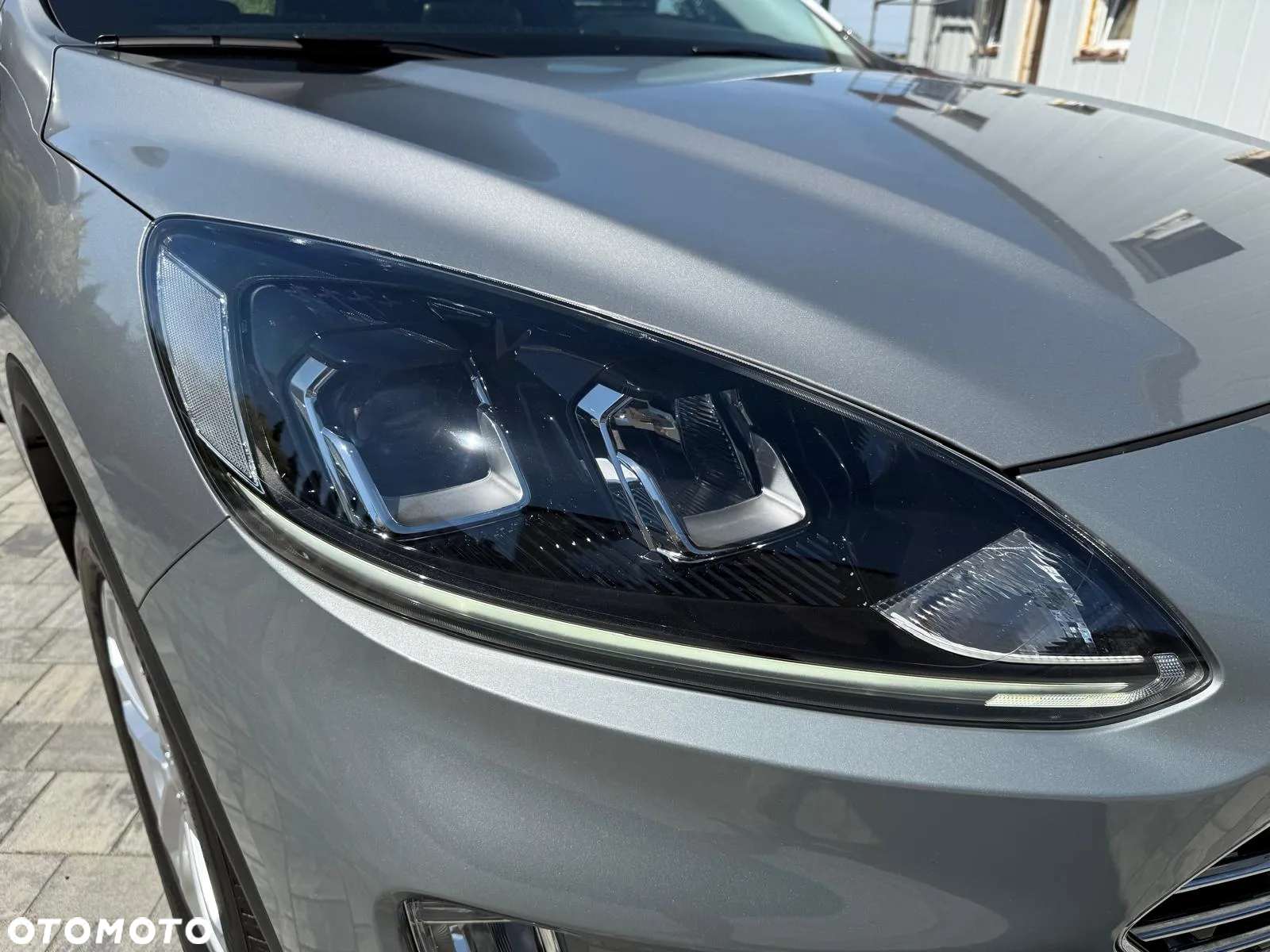 Ford Kuga 1.5 EcoBoost FWD Titanium - 4