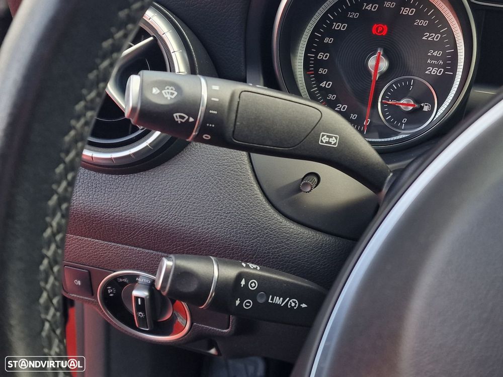 Mercedes-Benz CLA 200 Urban Aut. - 17