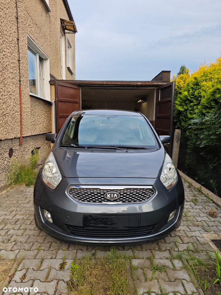 Kia Venga 1.4 L - 11