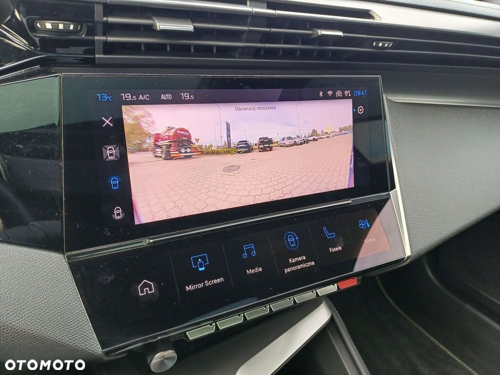 Peugeot 408 - 18