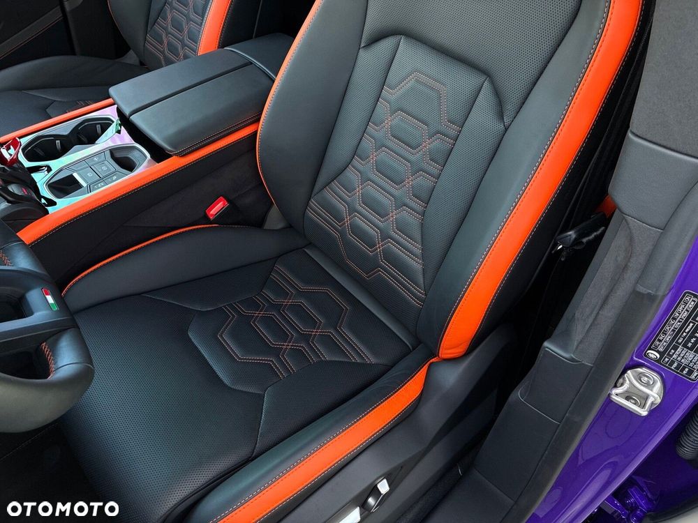 Lamborghini Urus - 10