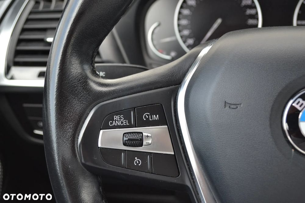 BMW X3 xDrive20i GPF Advantage - 8