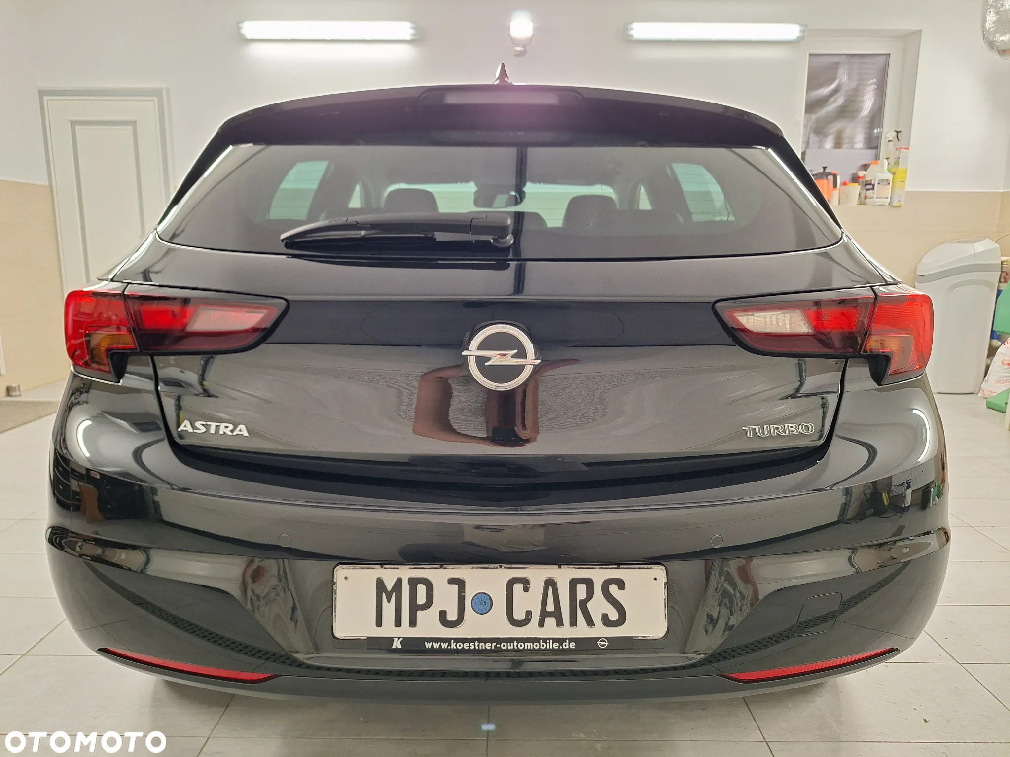 Opel Astra 1.4 Turbo Business - 11