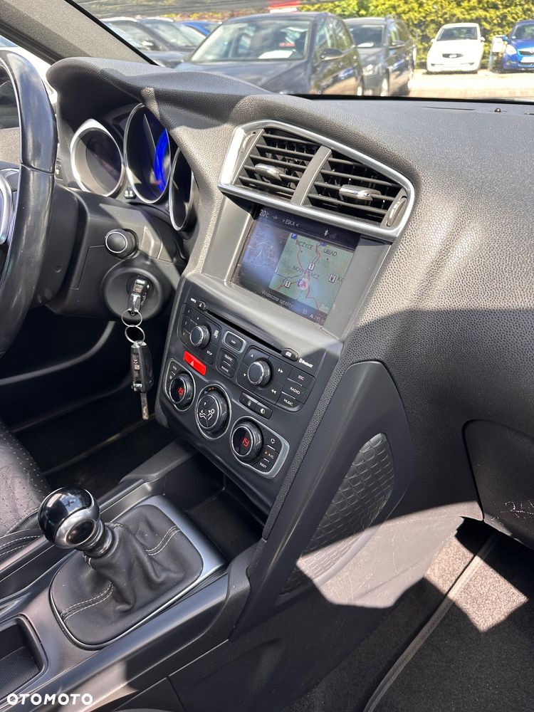 Citroën DS4 HDi 165 Pure Pearl - 24