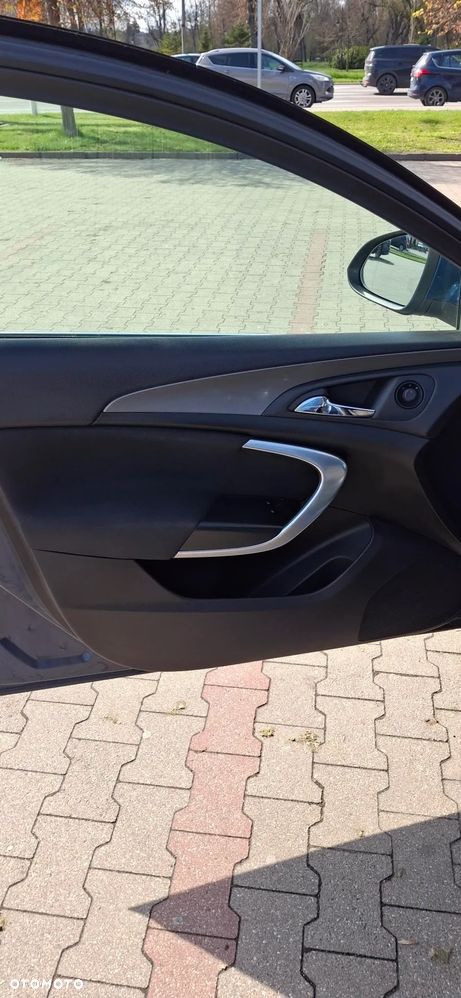 Opel Insignia 1.8 Sport - 12