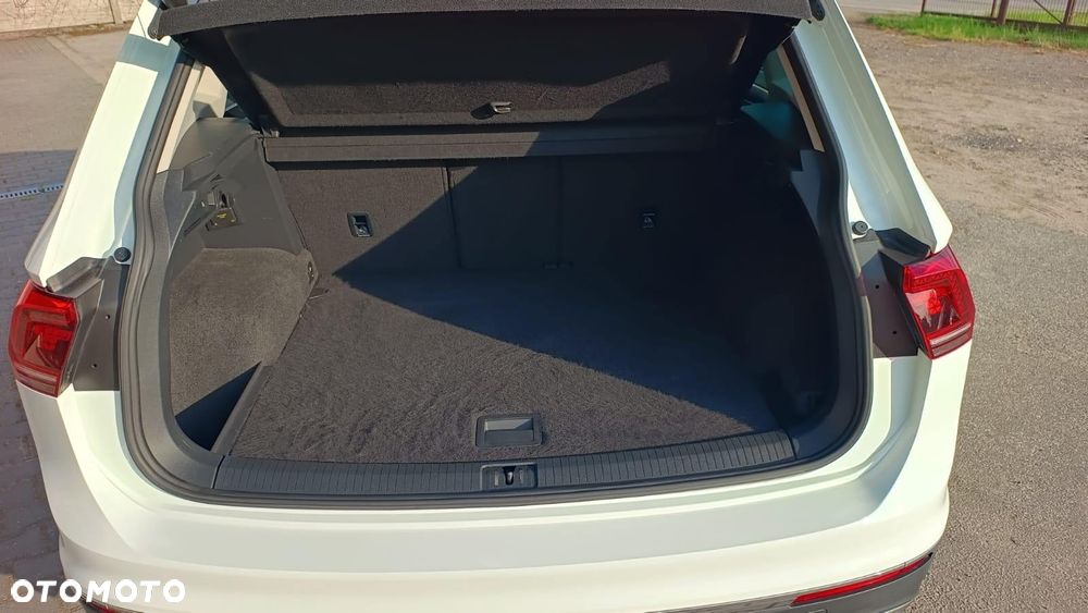 Volkswagen Tiguan - 16