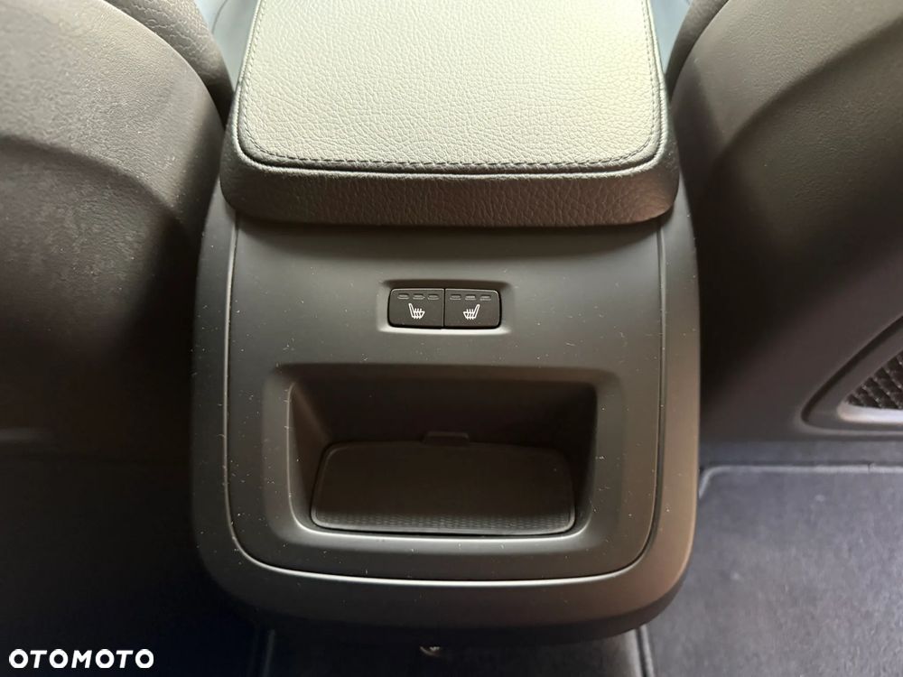 Volvo V90 D5 AWD Momentum - 25