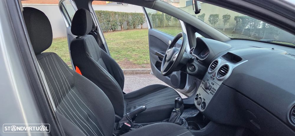 Opel Corsa 1.3 CDTi Enjoy - 14