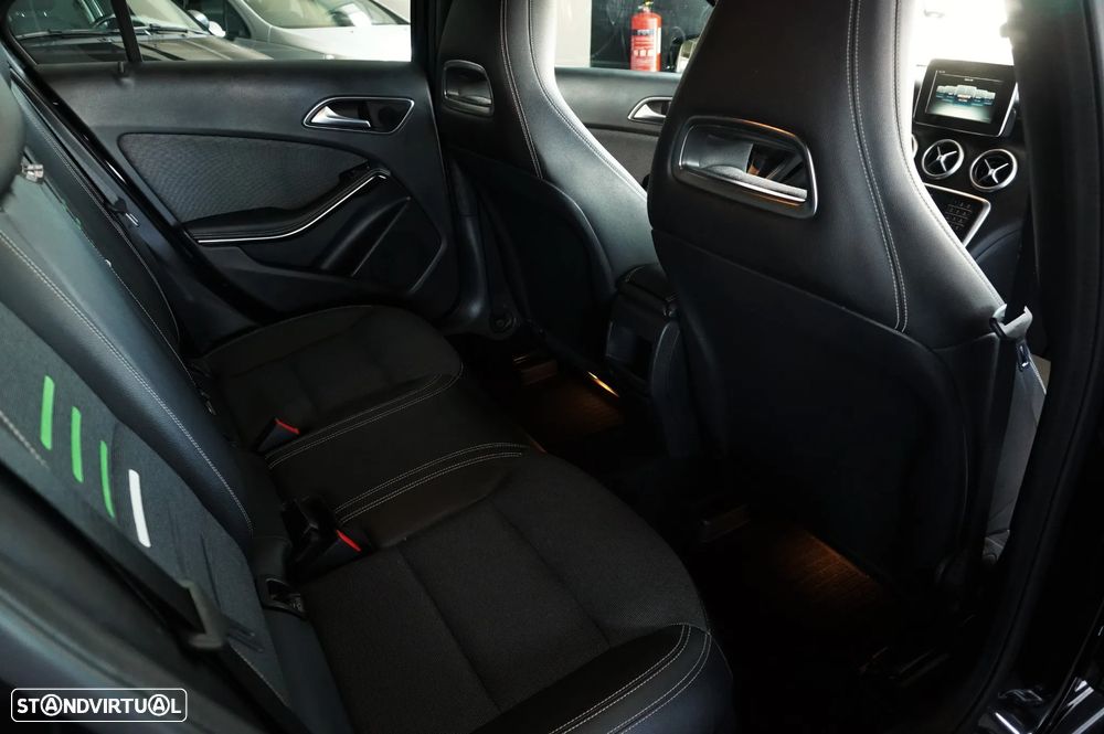 Mercedes-Benz A 180 d Urban - 25