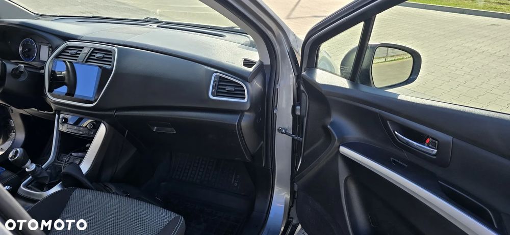 Suzuki SX4 S-Cross 1.6 DDiS 4x2 Comfort+ - 20