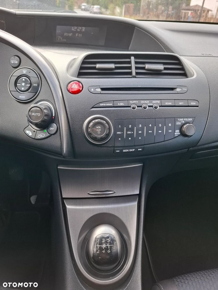 Honda Civic 1.4 Comfort - 32