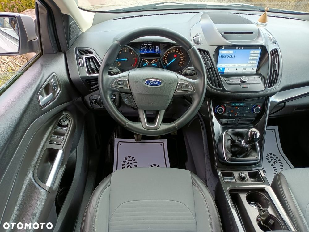 Ford Kuga 2.0 TDCi 2x4 Titanium - 20