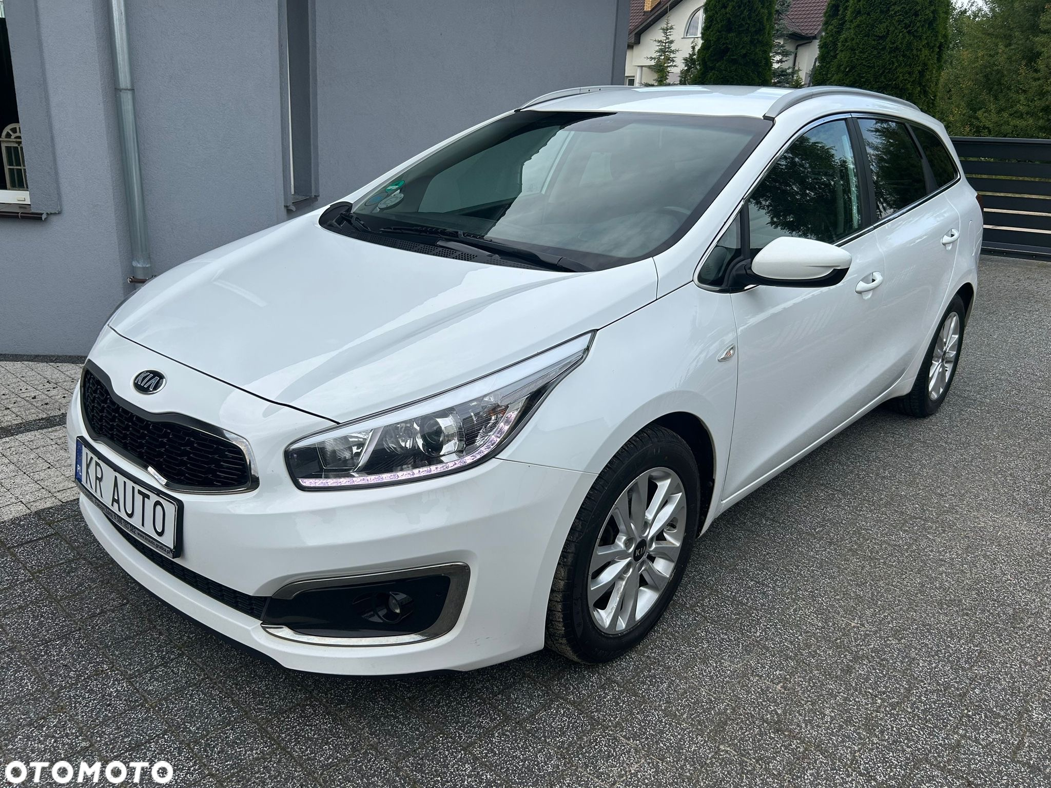 Kia Ceed 1.6 CRDi 136 ISG GT Line - 23