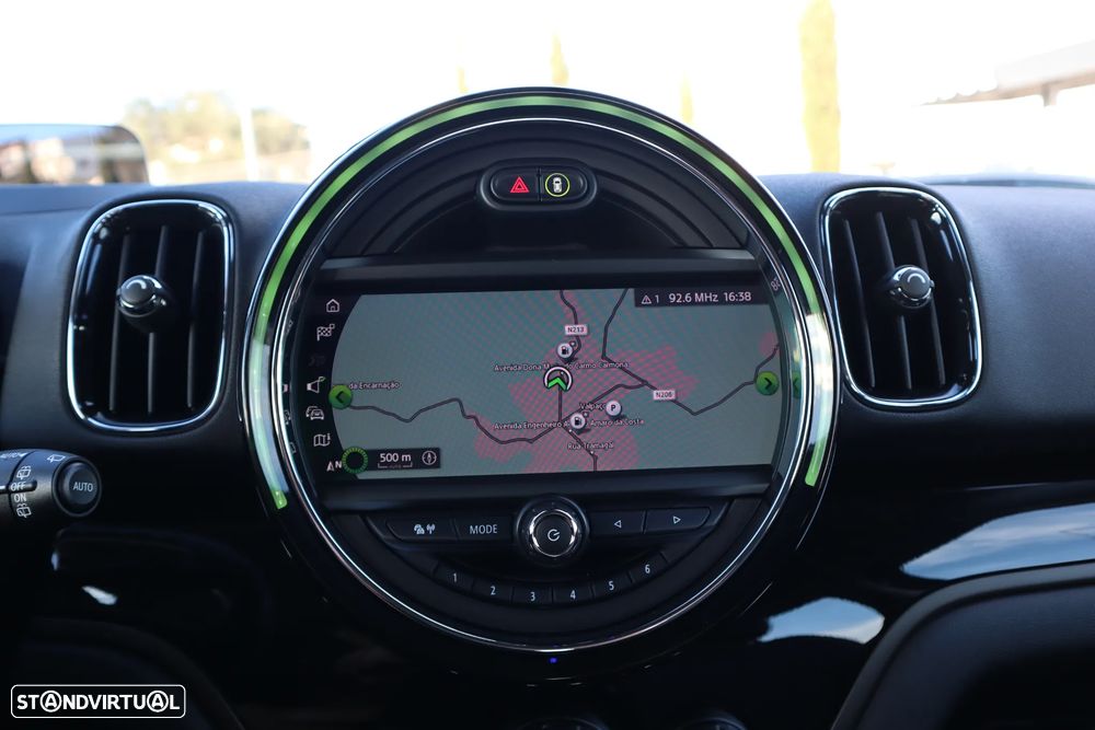 MINI Countryman Cooper SE ALL4 Auto - 17