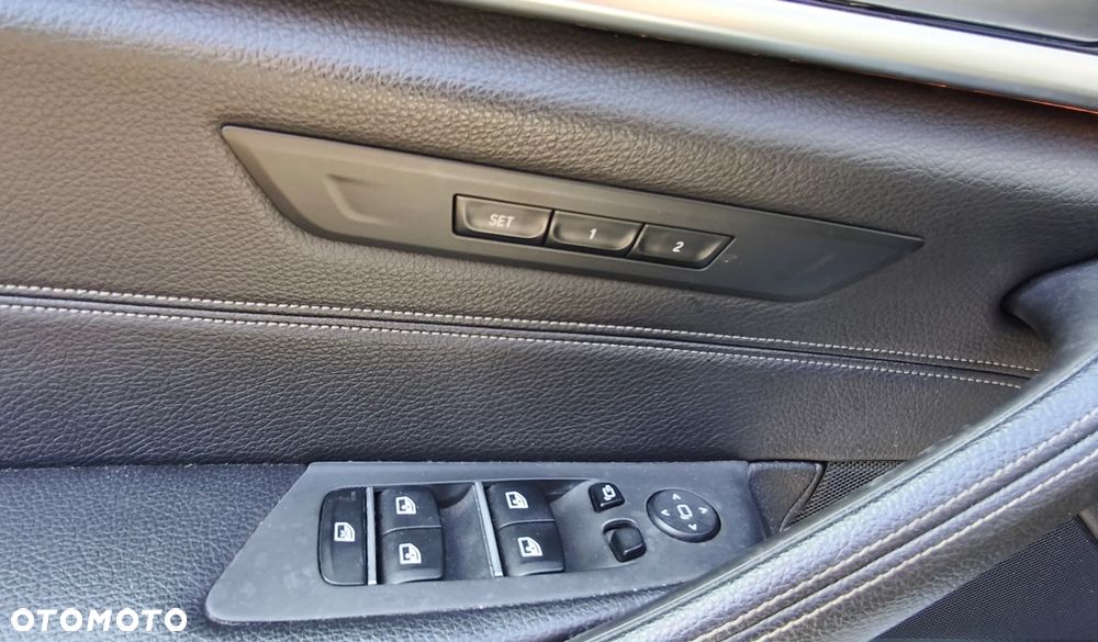 BMW Seria 5 520d Efficient Dynamics Luxury Line - 14