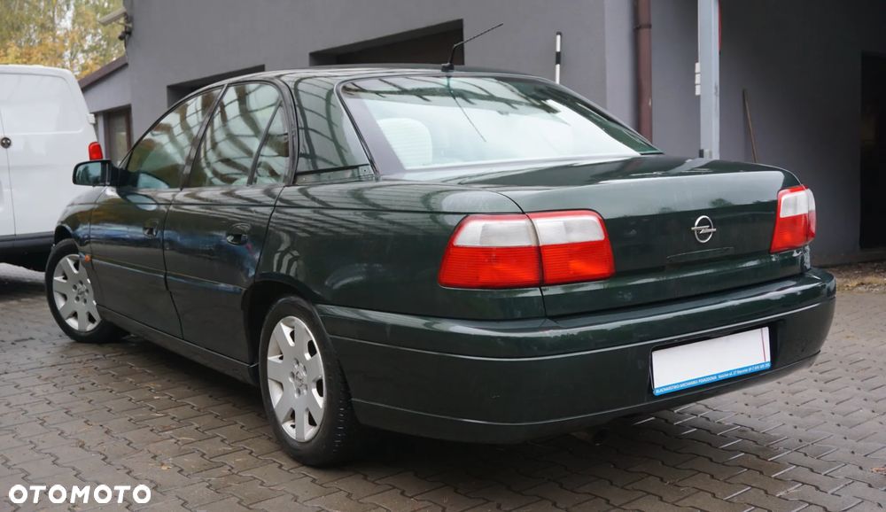 Opel Omega 2.5 Elegance - 5