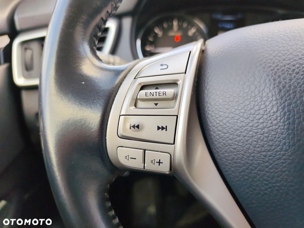 Nissan Qashqai 1.6 DCi 4x4 Acenta EU6 - 23