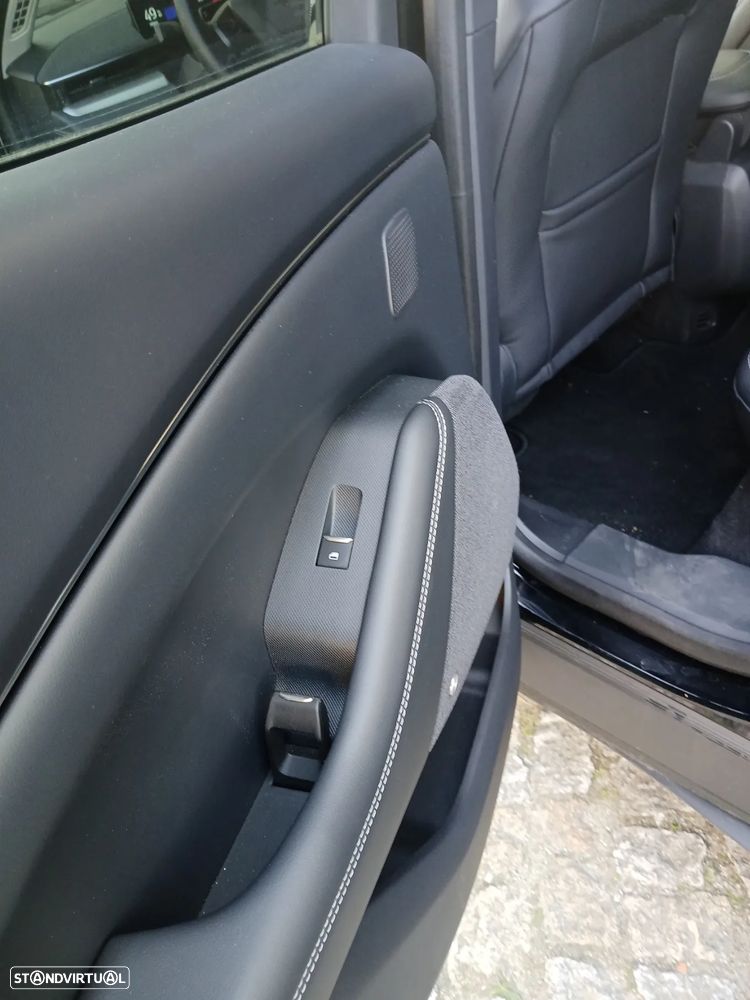 Ford Mustang Mach-E 75.7 kWh Premium AWD - 11