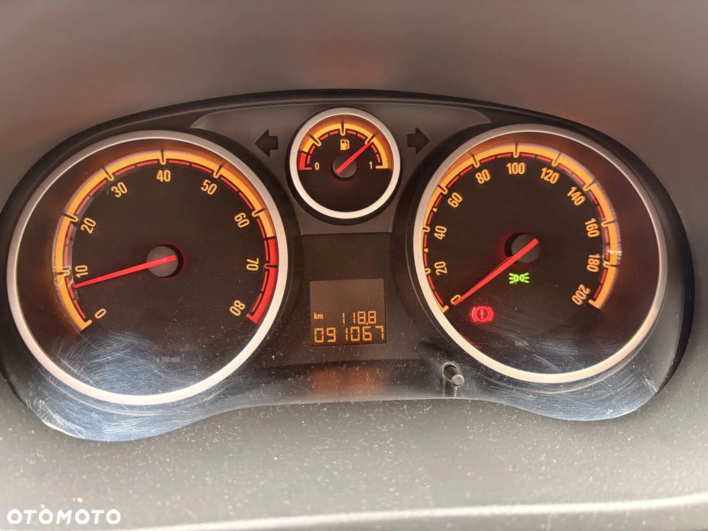 Opel Corsa - 12