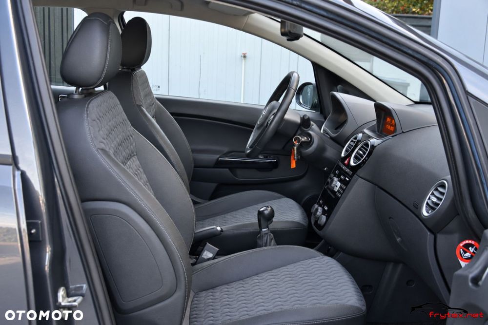 Opel Corsa - 25